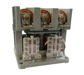 Контактор вакуумный